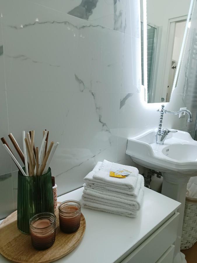 Ai Castelli Apartment - Locazione Turistica Cin It58060C2Fhnreg9A Colonna ภายนอก รูปภาพ