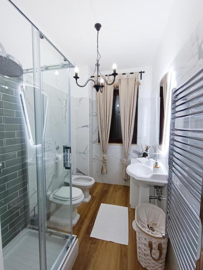 Ai Castelli Apartment - Locazione Turistica Cin It58060C2Fhnreg9A Colonna ภายนอก รูปภาพ